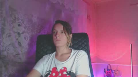 Snapshot of babymuro4ka chatting on October 14, 6:43 pm Sonya online show from October 14, 6:43 pm