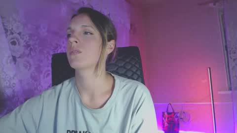 Snapshot of babymuro4ka chatting on September 17, 6:39 pm Sonya online show from September 17, 6:39 pm