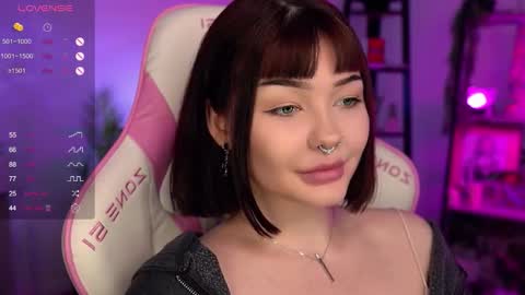 Snapshot of babyroxynill chatting on September 15, 8:38 pm Nika online show from September 15, 8:38 pm