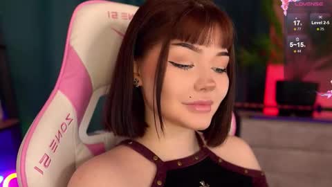 Snapshot of babyroxynill chatting on October 9, 9:52 pm Nika online show from October 9, 9:52 pm