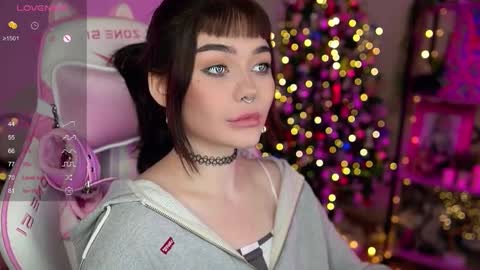 Snapshot of babyroxynill chatting on January 11, 11:13 pm Nika online show from January 11, 11:13 pm