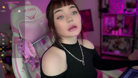 Snapshot of babyroxynill chatting on January 15, 10:46 pm Nika online show from January 15, 10:46 pm