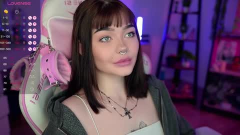 Snapshot of babyroxynill chatting on March 11, 11:15 pm Nika online show from March 11, 11:15 pm