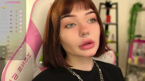 Snapshot of babyroxynill chatting on September 21, 10:30 pm Nika online show from September 21, 10:30 pm