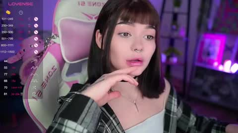 Snapshot of babyroxynill chatting on January 31, 10:42 pm Nika online show from January 31, 10:42 pm