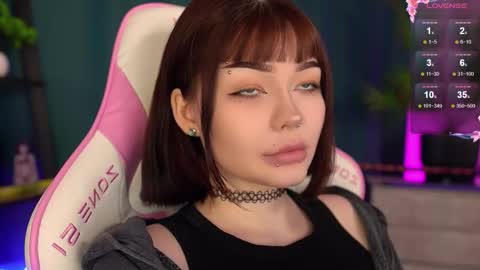 Snapshot of babyroxynill chatting on October 4, 10:03 pm Nika online show from October 4, 10:03 pm