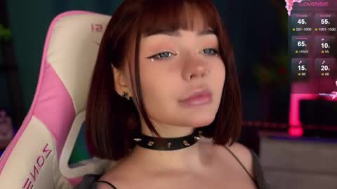 Snapshot of babyroxynill chatting on October 17, 6:16 am Nika online show from October 17, 6:16 am