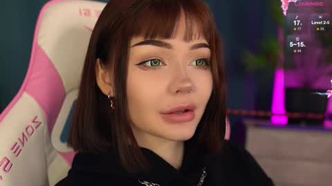 Snapshot of babyroxynill chatting on October 3, 9:42 pm Nika online show from October 3, 9:42 pm