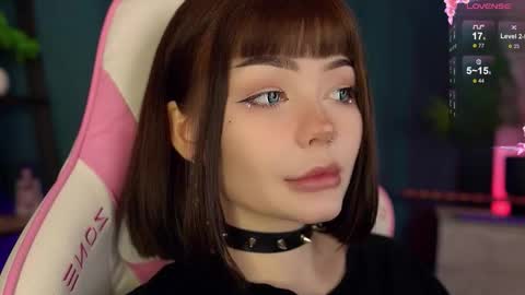 Snapshot of babyroxynill chatting on October 27, 7:15 am Nika online show from October 27, 7:15 am