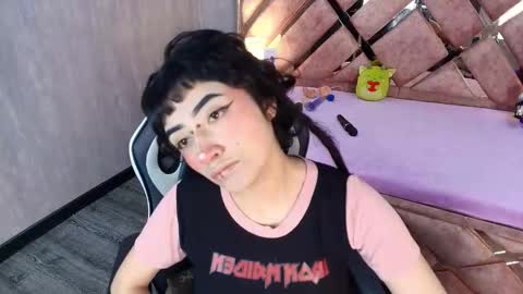 Snapshot of babyyrasta666 chatting on October 15, 3:53 am BABY RASTA DANN online show from October 15, 3:53 am