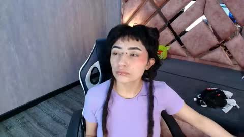 Snapshot of babyyrasta666 chatting on October 17, 4:27 am BABY RASTA DANN online show from October 17, 4:27 am