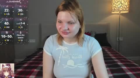 babyyulli online show from April 13, 1:29 am