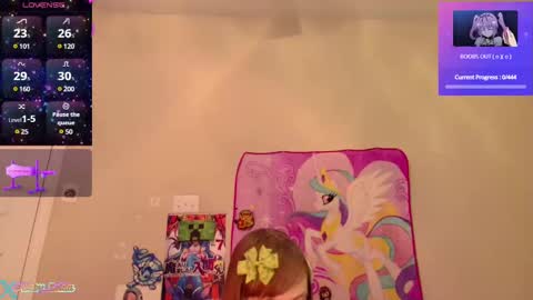 BabyZelda online show from December 3, 1:10 pm