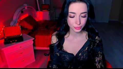 Miss Desire...do you remember online show from December 11, 8:15 am