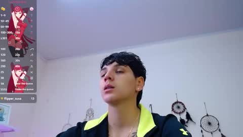 Snapshot of bad_giirl__ chatting on December 9, 3:33 pm Anna online show from December 9, 3:33 pm