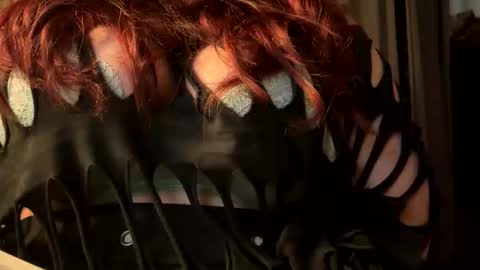 badbunnykira online show from September 29, 7:24 am