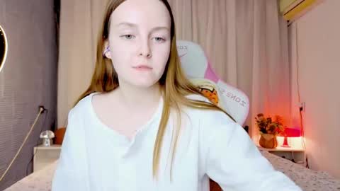 Alice online show from October 31, 6:45 pm