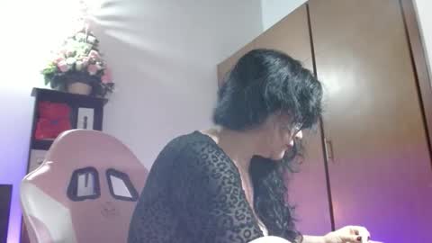 sandra online show from December 14, 2:17 am