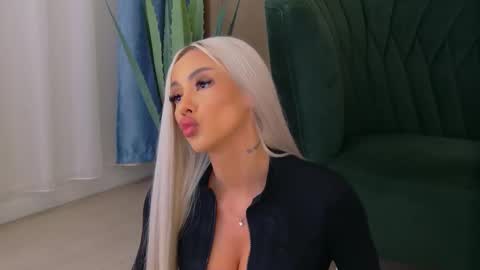 bailey_rush online show from November 18, 4:52 pm