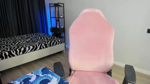 Snapshot of baklajan1907 chatting on February 20, 4:03 pm Baklajan online show from February 20, 4:03 pm