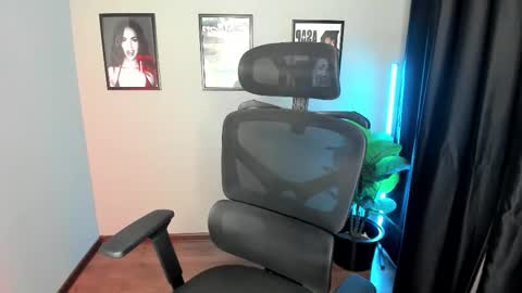 Snapshot of baklajan1907 chatting on September 8, 3:44 pm Baklajan online show from September 8, 3:44 pm