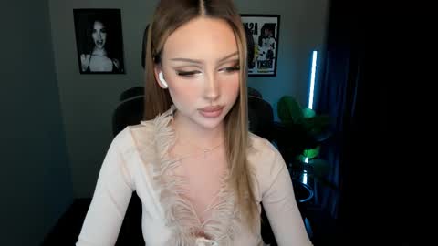 Snapshot of baklajan1907 chatting on October 27, 6:46 pm Baklajan online show from October 27, 6:46 pm