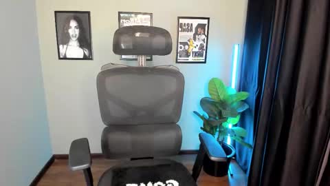 Snapshot of baklajan1907 chatting on October 18, 5:59 pm Baklajan online show from October 18, 5:59 pm