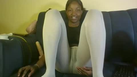 Snapshot of bambi_blush chatting on October 16, 6:43 pm bambi online show from October 16, 6:43 pm