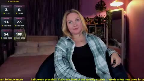 Snapshot of bananarum chatting on October 6, 1:39 pm Allie online show from October 6, 1:39 pm