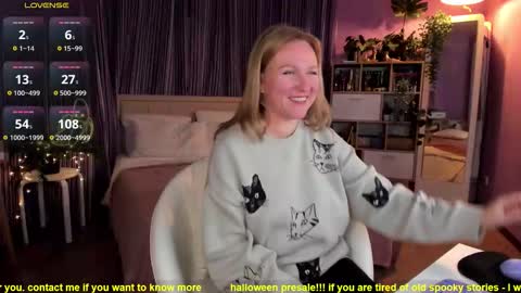 Snapshot of bananarum chatting on October 24, 11:34 pm Allie online show from October 24, 11:34 pm