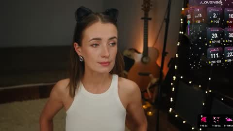 Snapshot of bananya_kitty chatting on October 7, 9:52 pm Ellen and online show from October 7, 9:52 pm