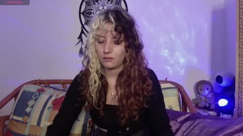 Snapshot of bandit_monkey chatting on January 20, 4:10 am V E R O N I C A online show from January 20, 4:10 am