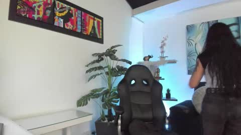 Gabi  online show from February 10, 11:57 am