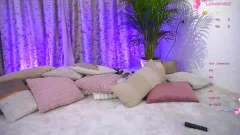 Snapshot of barbaramonn_ chatting on September 13, 2:03 pm Ana online show from September 13, 2:03 pm