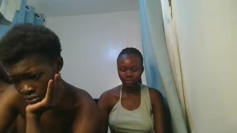 queen online show from March 25, 10:07 am