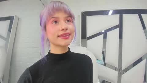 Snapshot of barbieambarx chatting on September 12, 1:40 pm Barbie online show from September 12, 1:40 pm