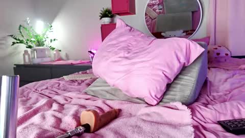 Barbie online show from October 31, 3:52 am