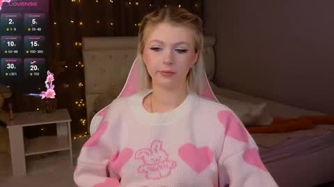 Stacy online show from December 20, 1:11 pm