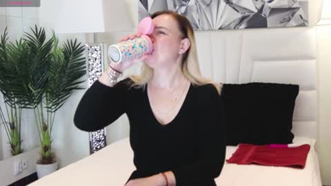 Ann online show from December 27, 5:20 am