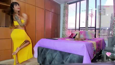 Snapshot of barbiefoxx chatting on September 29, 8:03 pm Barbiefoxx online show from September 29, 8:03 pm