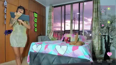 Snapshot of barbiefoxx chatting on October 16, 8:33 pm Barbiefoxx online show from October 16, 8:33 pm