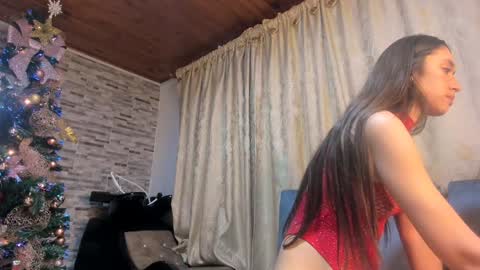 Snapshot of barbielatinass chatting on December 9, 3:50 am Sarashy online show from December 9, 3:50 am