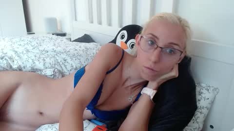 Lena online show from September 11, 4:18 pm