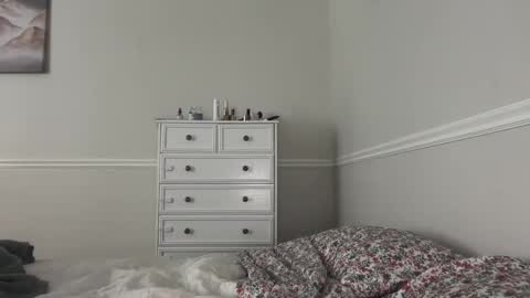 chicka online show from September 11, 7:25 pm