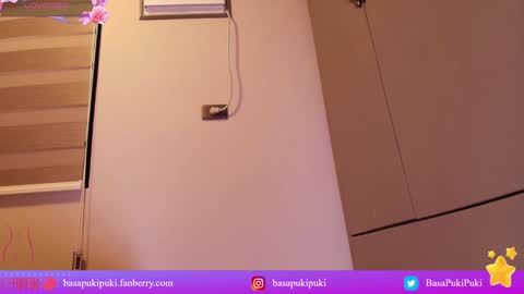 Snapshot of basapukipuki chatting on December 18, 3:26 am PukiPuki online show from December 18, 3:26 am