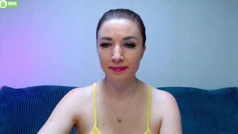 Snapshot of bb__bonami_ chatting on February 18, 2:27 pm bb__bonami_ online show from February 18, 2:27 pm