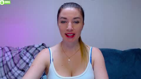 Snapshot of bb__bonami_ chatting on September 23, 4:38 pm bb__bonami_ online show from September 23, 4:38 pm