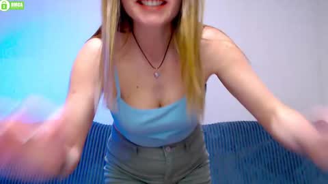 Snapshot of bb__bonami_ chatting on January 30, 3:29 pm bb__bonami_ online show from January 30, 3:29 pm