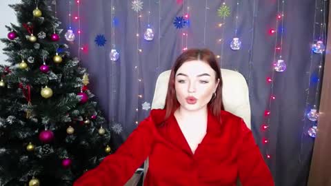 Snapshot of bbnicolpots chatting on December 17, 8:23 am bbnicolpots online show from December 17, 8:23 am