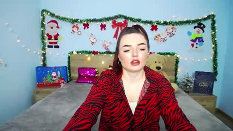 Snapshot of bbnicolpots chatting on December 18, 7:58 am bbnicolpots online show from December 18, 7:58 am